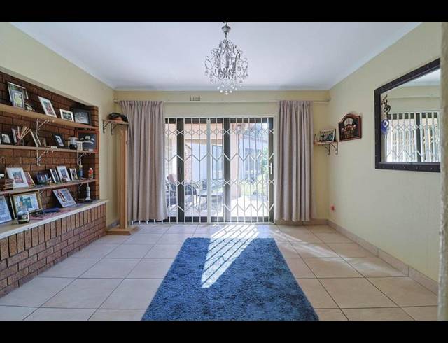 4 BEDROOM HOUSE FOR SALE IN MULBARTON